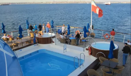 Pool and hot tubs on the Wind Surf