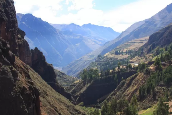 Scared Valley, Peru
