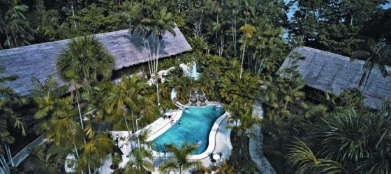 Welcome to Ceiba Tops Lodge