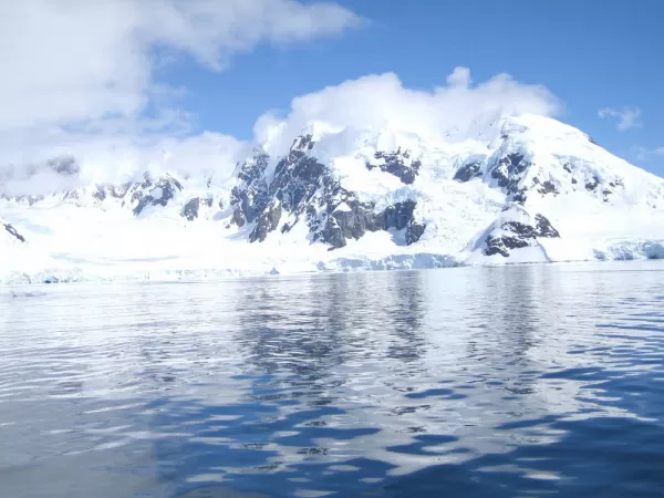 Travel through the Lemaire Channel along the Antarctic Peninsula