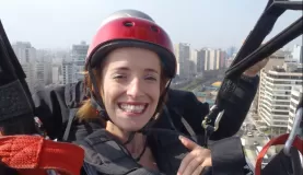 Me esposa paragliding over Lima