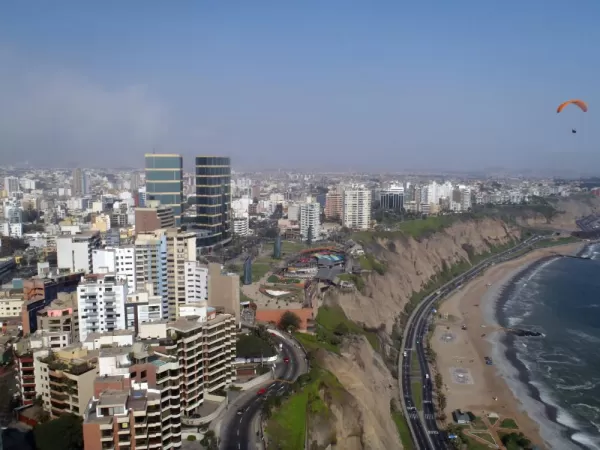 Sailing high in the skies above Lima