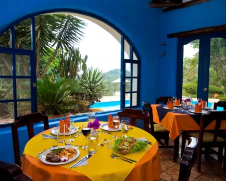 Enjoy delicious local and classic cuisine in the dining room at Mantaraya Lodge