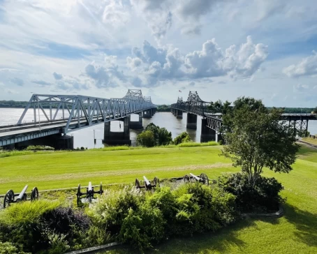 Vicksburg Battlefield overlooking the Mississippi River