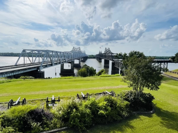 Vicksburg Battlefield overlooking the Mississippi River