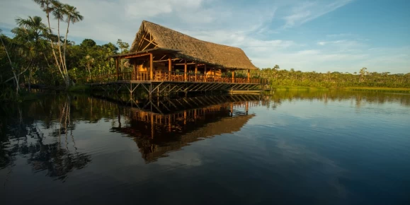 Sacha Lodge  Exterior