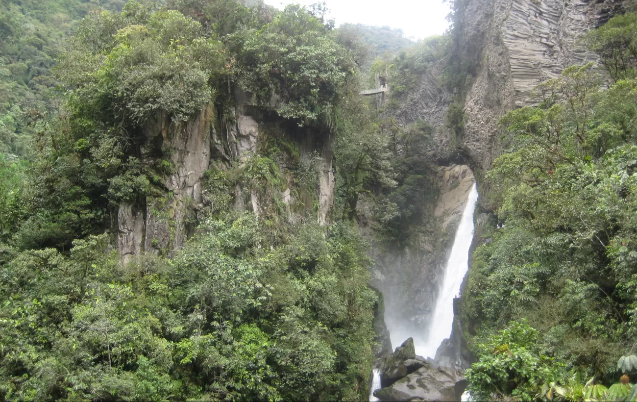 Devil's Cauldron Waterfall in Banos