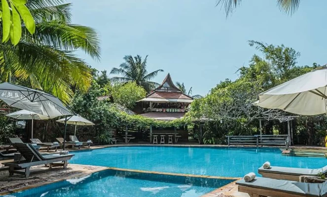 Pool Hut
