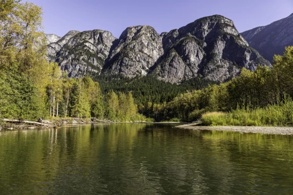 Drifting down the Atnarko river in search of grizzly bears in Tweedsmuir Provincial Park during the fall.