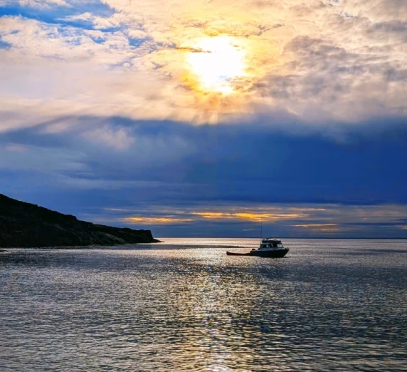 Incredible sunset in the Gyrfalcon Islands