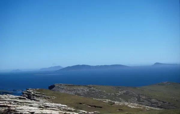 View the stunning scenery at West Point during your Falkland Islands tour