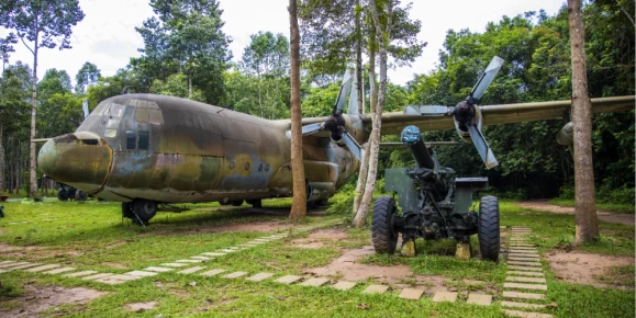 Cu Chi Tunnels