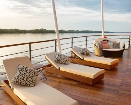 Outdoor Lounge