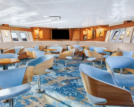 Lounge on the ship National Geographic Sea Bird/SeaLion