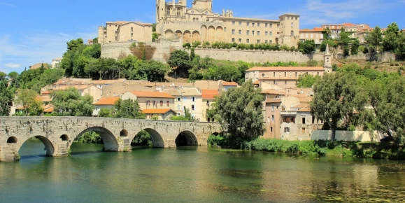 Pont Vieux (Old Bridge) and Beziers Cathedral