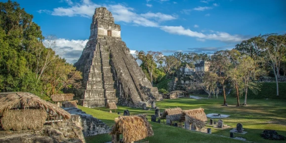Maya Pyramid in Tikal