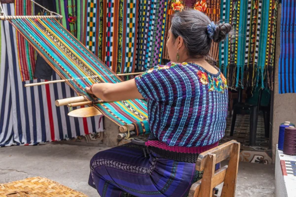 Weaving traditional guatemalan cloth