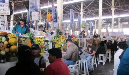 Cusco Market: Place to get your morning juice!