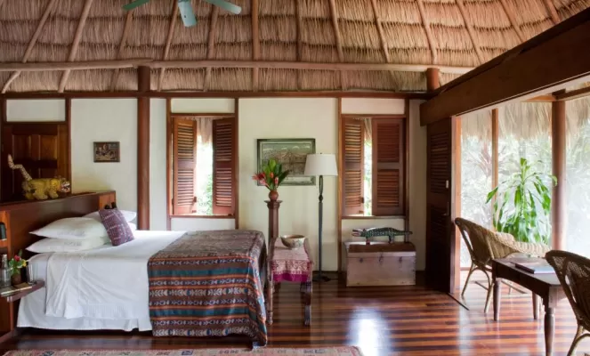 20 spacious villas or cozy cabanas are available to guests of the lodge
