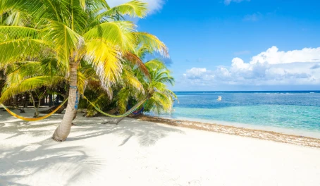 Turquoise waters and white sands at Turneffe Atoll
