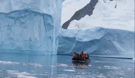 Exploring the 7th continent: Antarctica!