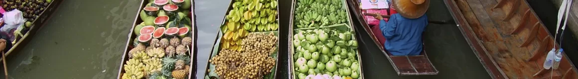 Talaat Naam -- Thailand's floating markets