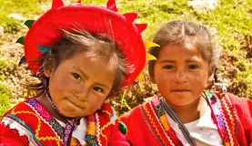 Quechua girls in their traditional clothing