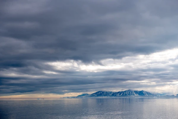 Sailing through Greenland