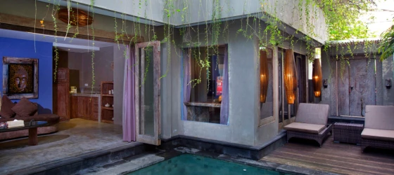 One bedroom suite with private pool exterior