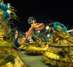 Experience carnaval during your Brazil tour
