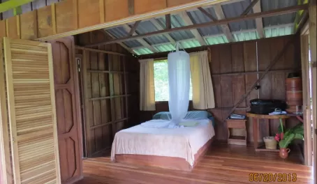 Inside cabin at Selva Bananito