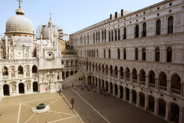Wander the squares of Italy on your European cruise