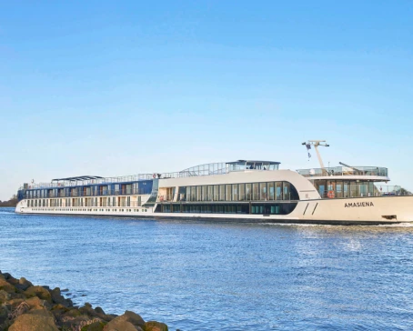 AmaSiena Exterior