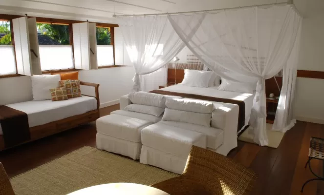 The luxurious master suite at The romantic and spacious luxo suite at Pousada Casa da Turquesa