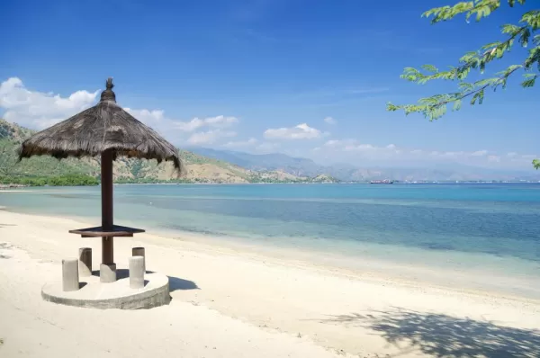 Escape to the tropical island of Dili
