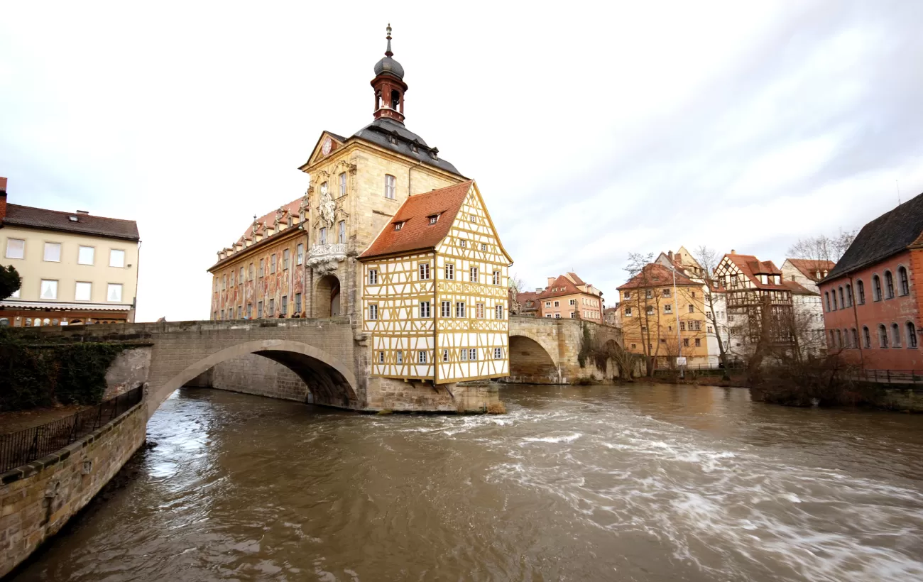 A building sits in the middle of the river