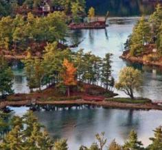 Visit Canada\s beautiful Thousand Islands during your Great Lakes luxury cruise