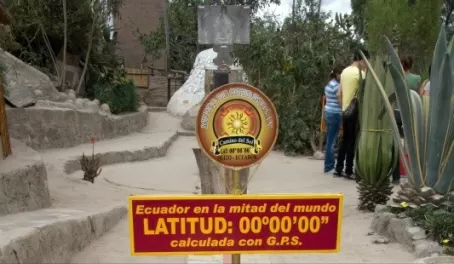 Mitad del Mundo - the Equator!