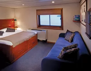 Jr. Commodor Suite aboard the Safari Voyager.