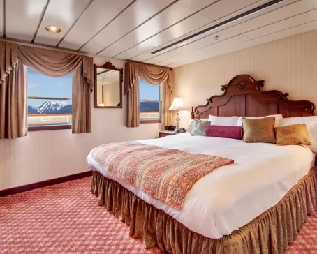 SS Legacy' Owner's Suite