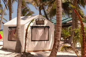 Rustic beach accomodations at the Glover's Reef Field Camp