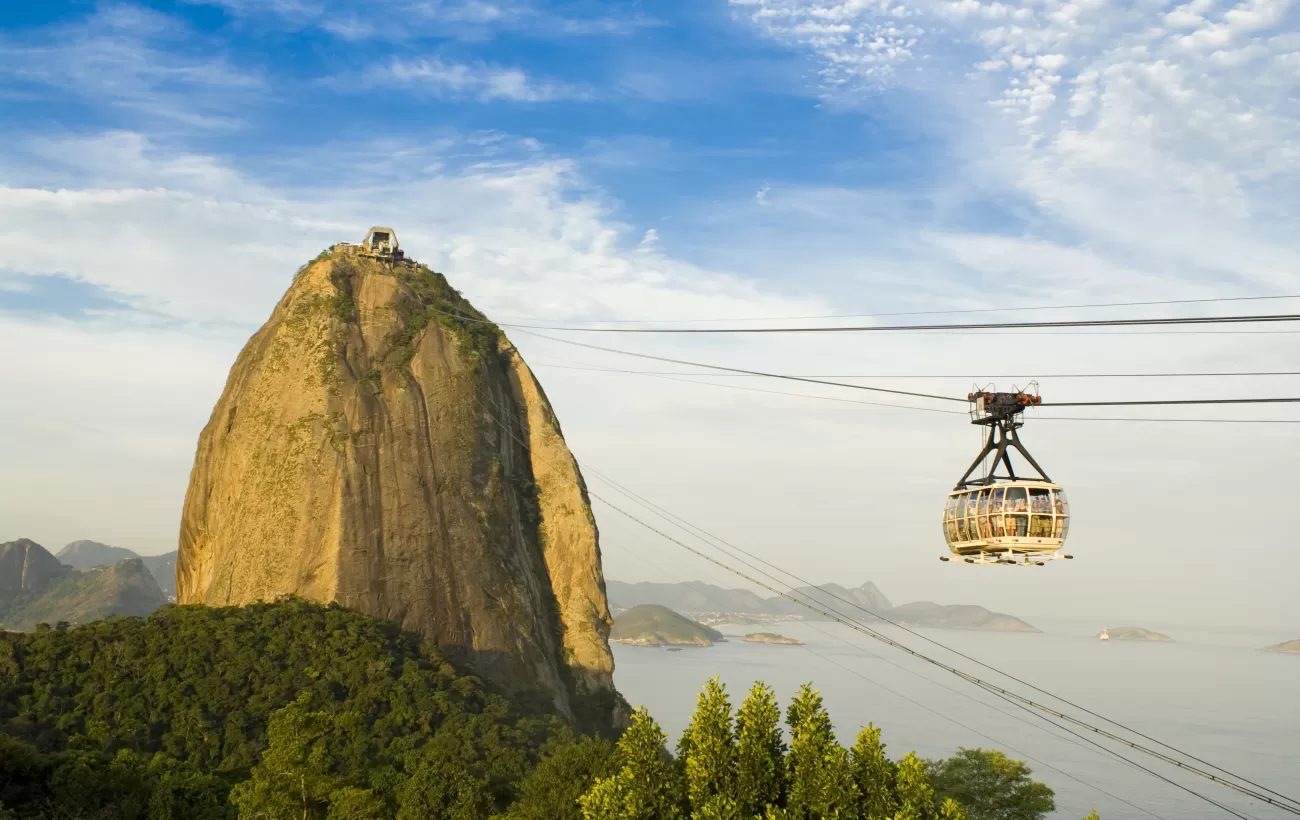 Ride the gondola to Sugarloaf Mountain on your Brazil tour