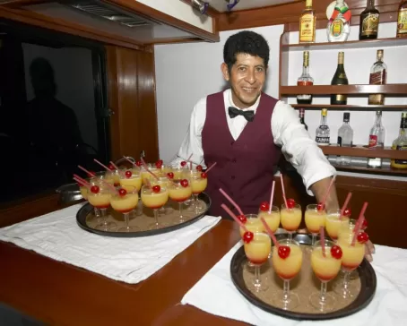 Enjoy a delicious cocktail aboard the Deep Blue.