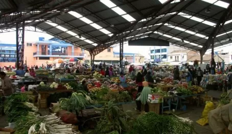 Latacunga market