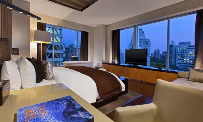 The incredible view and comfort of the Extreme WOW Suite will make your travels even more enjoyable.
