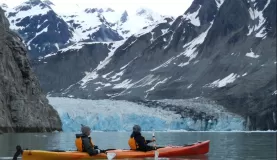 Have the chance to kayaking in Glacier Bay