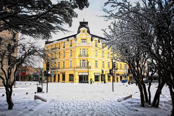 Hotel Plaza Punta Arenas Enjoy A Night At This Charming The Hotel Surrounded In Beautiful White Snow Plaza Punta Arenas