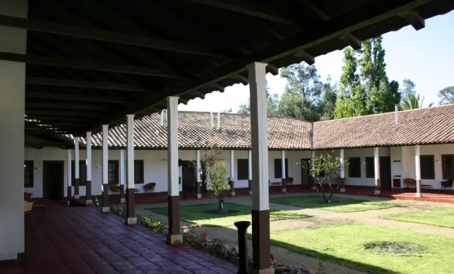 The courtyard of the Residencia Historica de Marchihue 