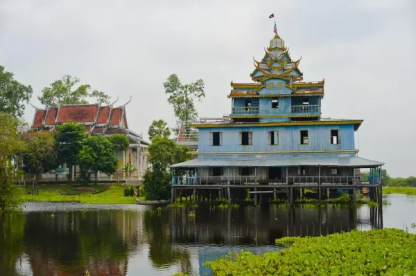 Beautiful architecture in Tonle Sap