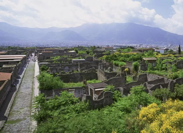 The sprawling ruins of Pompeii